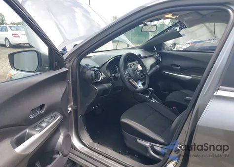 2020 Nissan Kicks Sv Xtronic Cvt z USA, uszkodzony, nr VIN 3N1CP5CVXLL525980